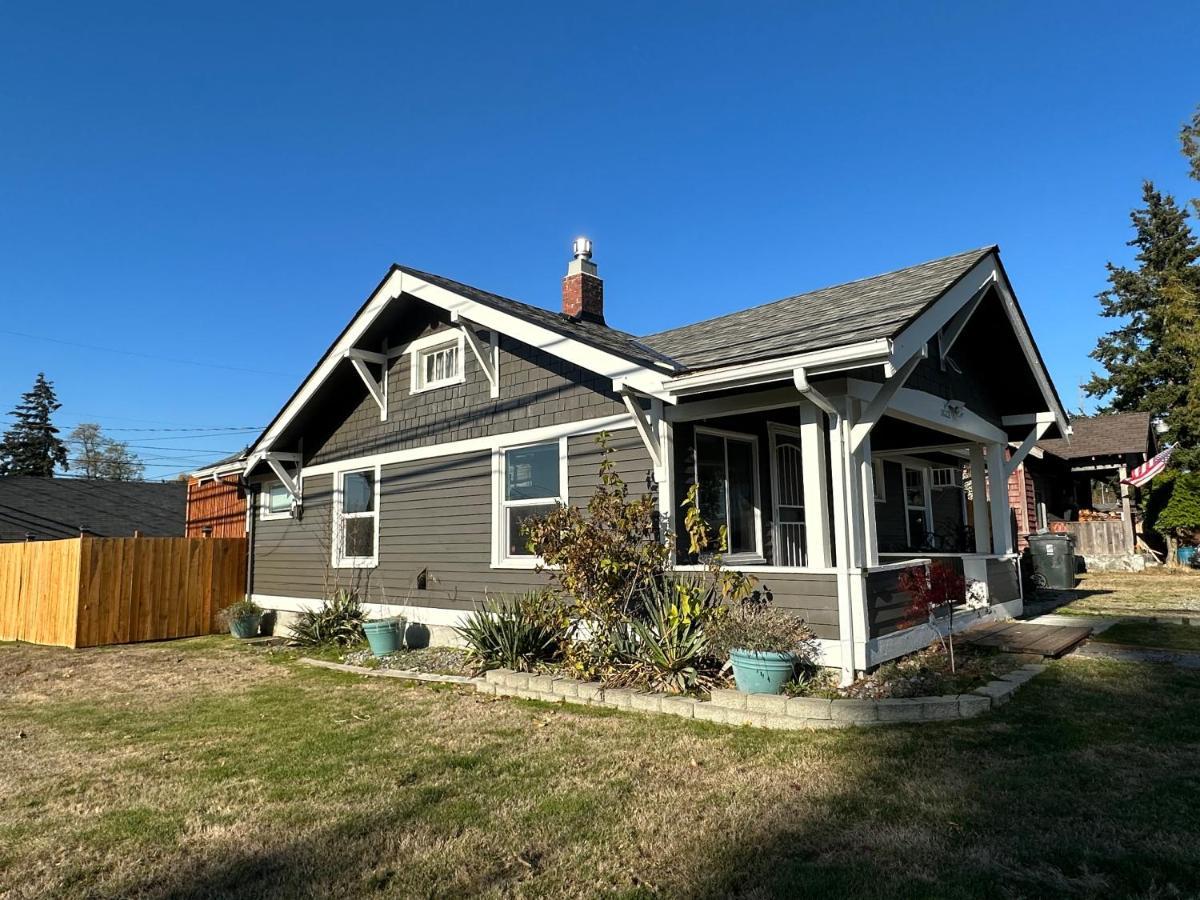 Cozy Home Conveniently Located With King Bed Tacoma Extérieur photo